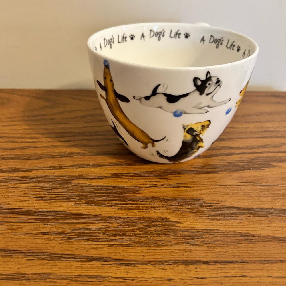 Portobello by design A Dog’s Life Mug that was designed in England/NWT